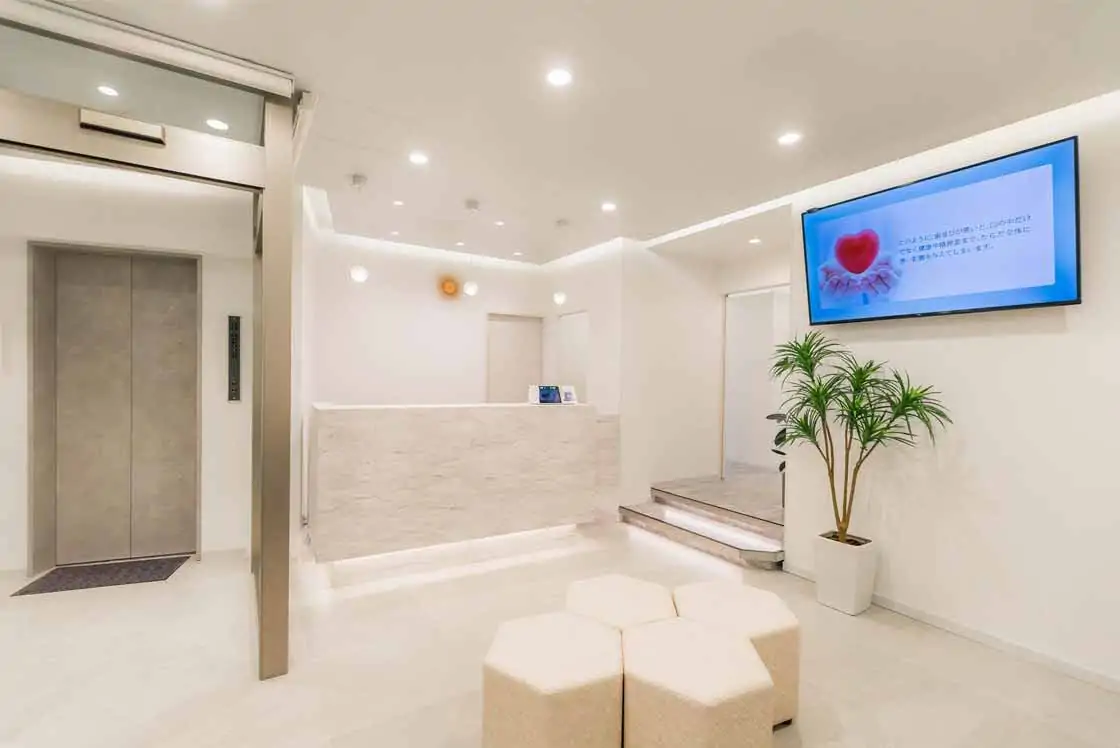 東ビル・エレベーター