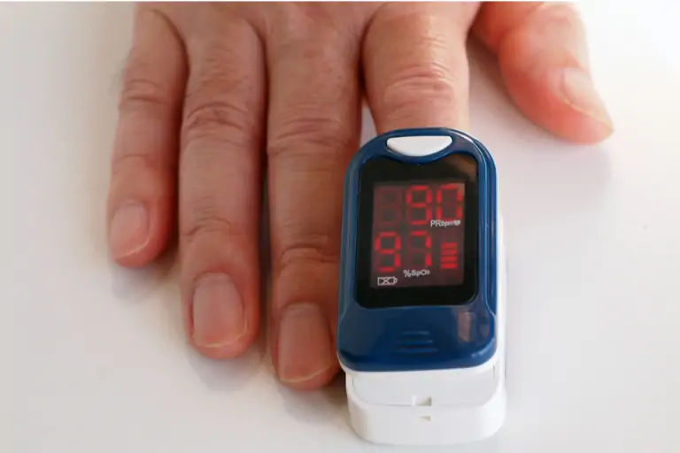 経皮的動脈血酸素飽和度測定器